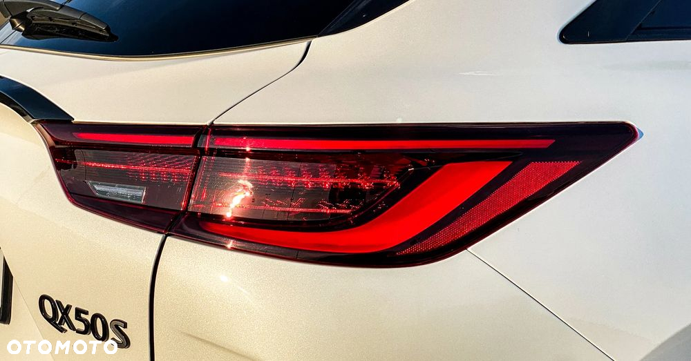 Infiniti Q50 - 9