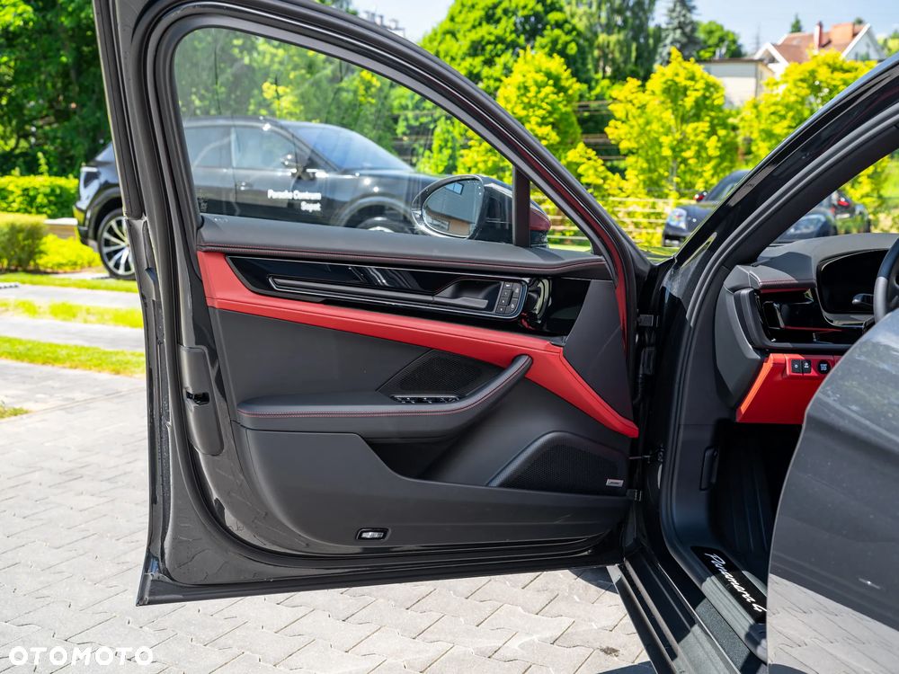 Porsche Panamera 4 E-Hybrid PHEV - 10