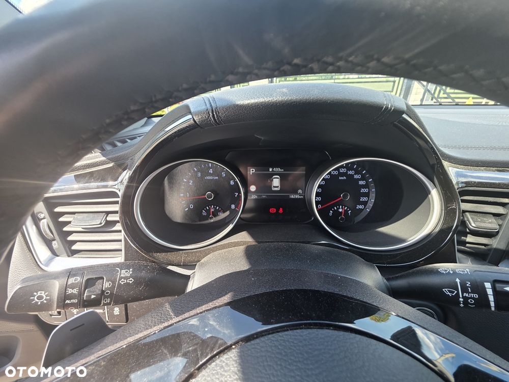 Kia Ceed - 27