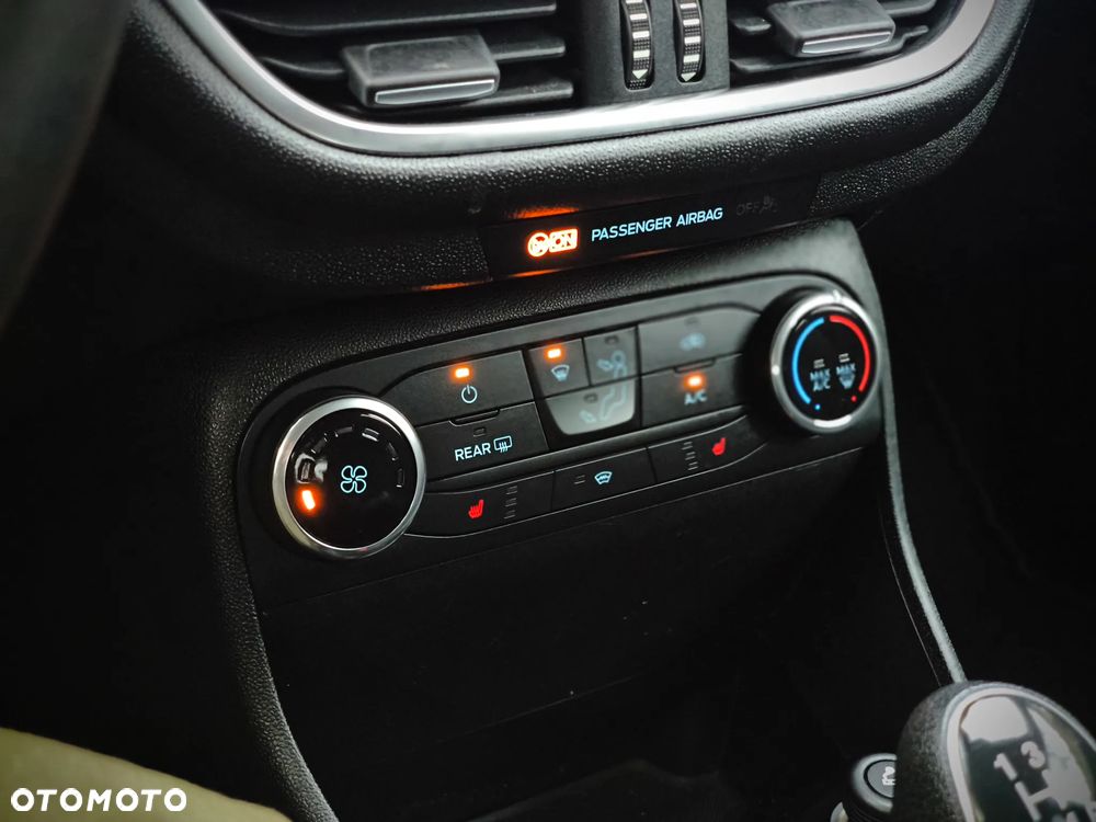 Ford Fiesta 1.1 SYNC Edition - 19