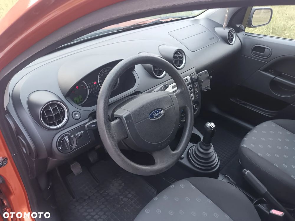 Ford Fiesta 1.3 Viva - 21