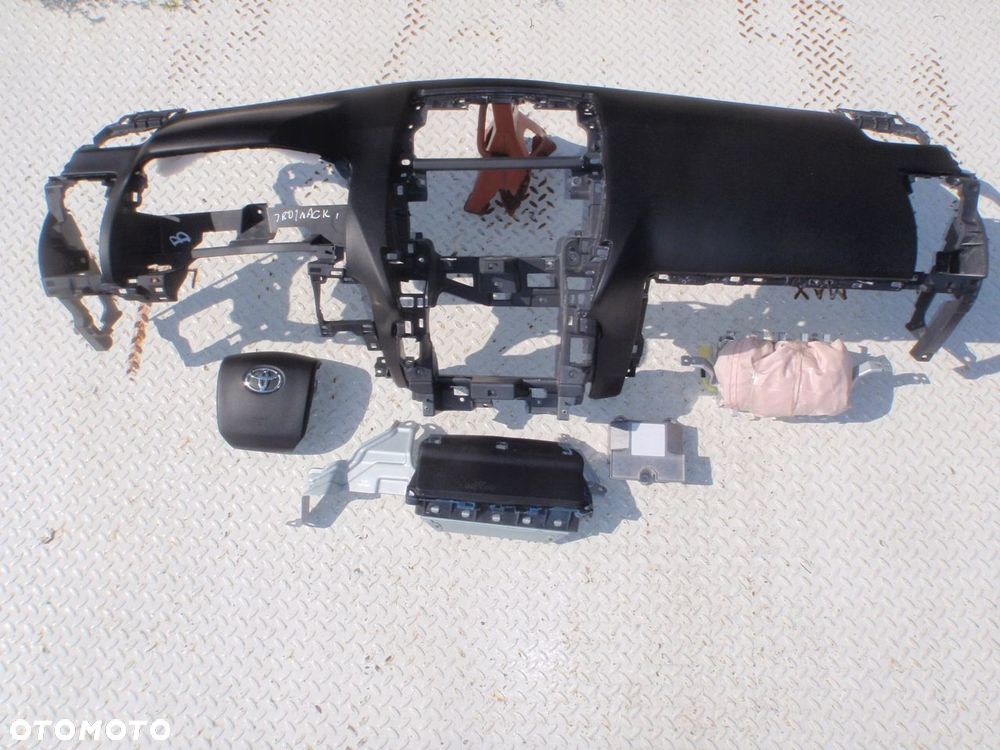 toyota land cruiser 150 deska konsola poduszki - 2