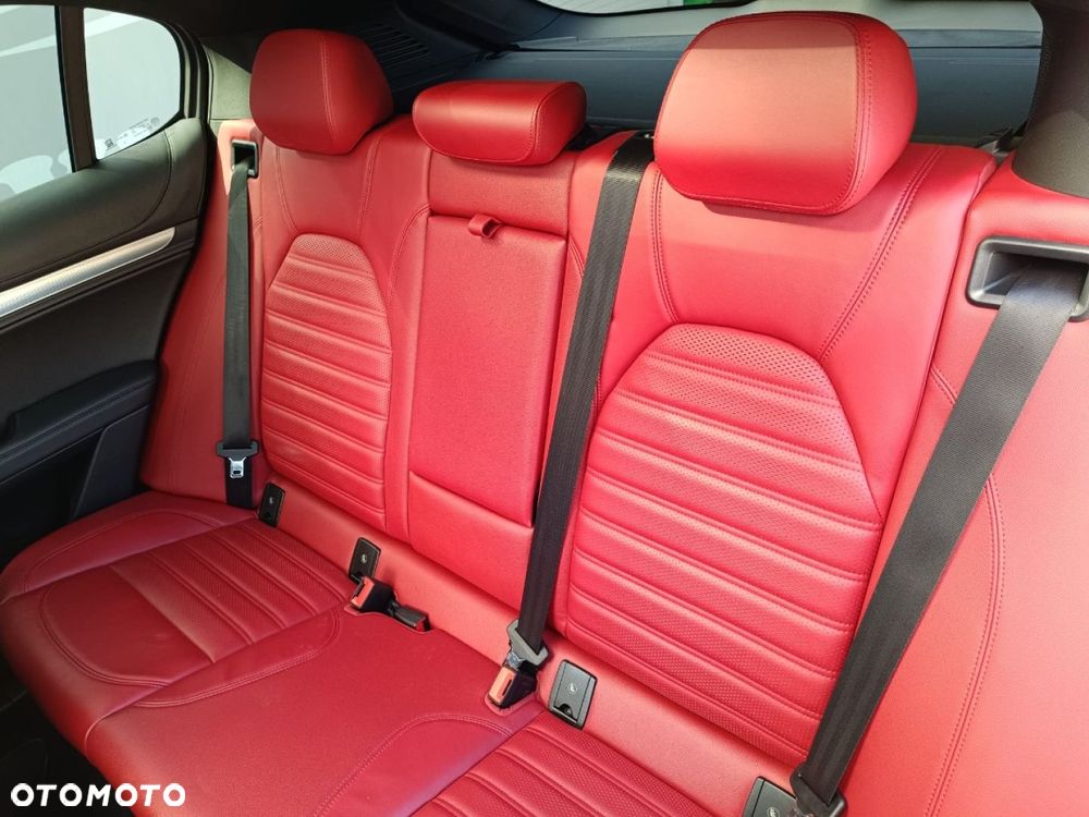 Alfa Romeo Stelvio 2.0 Turbo Veloce Q4 - 34