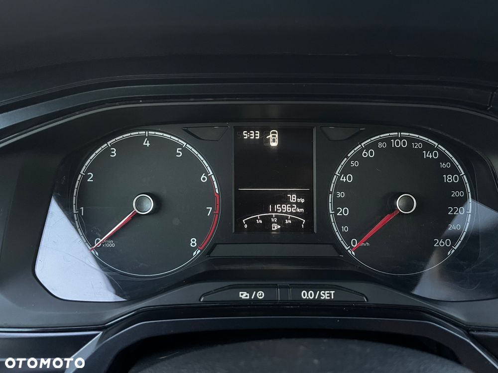 Volkswagen Polo - 27