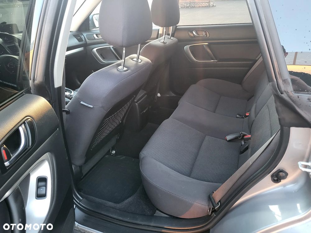 Subaru Outback - 13