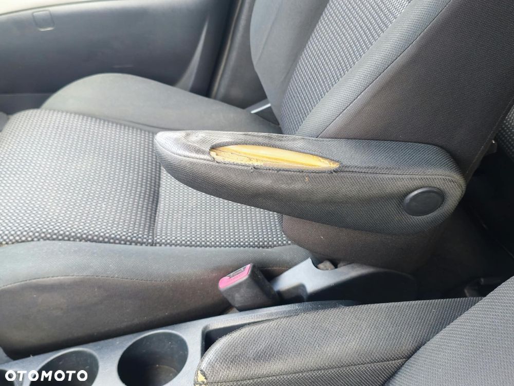 Toyota Corolla Verso - 21