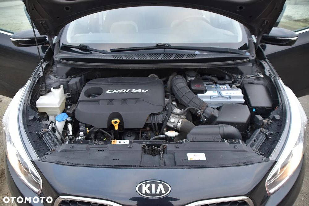 Kia Ceed - 8