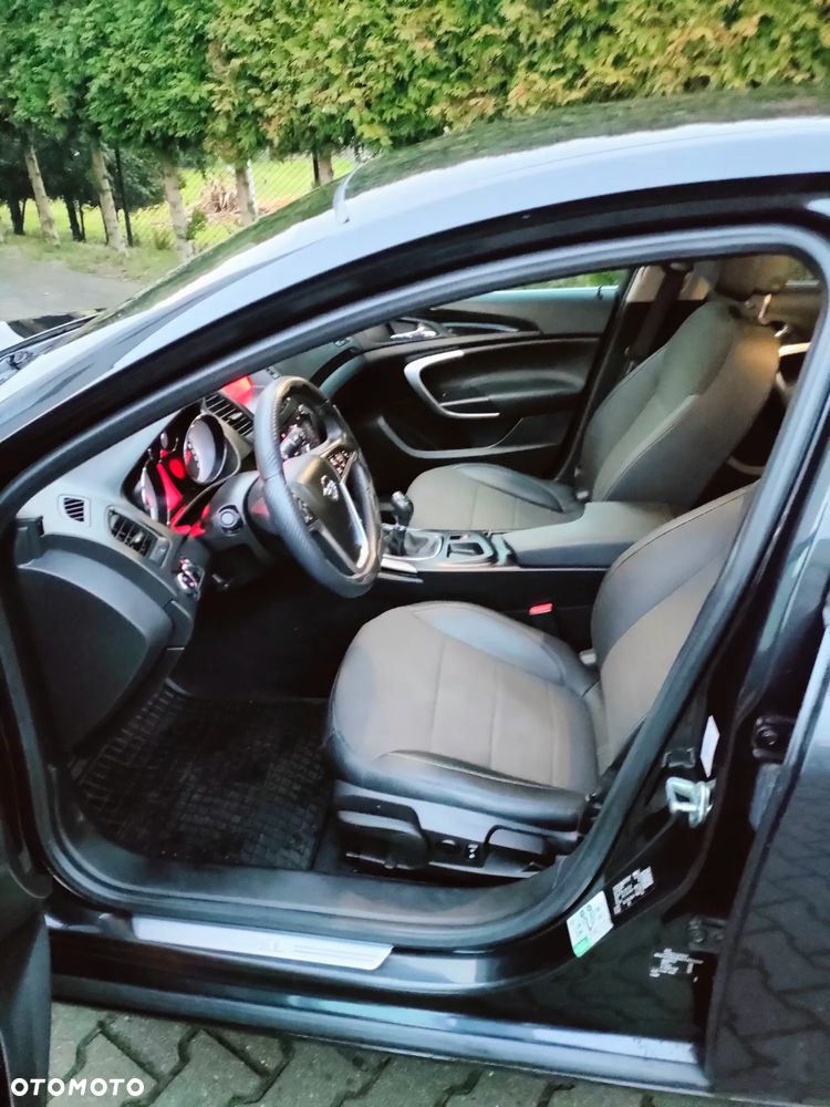 Opel Insignia - 8