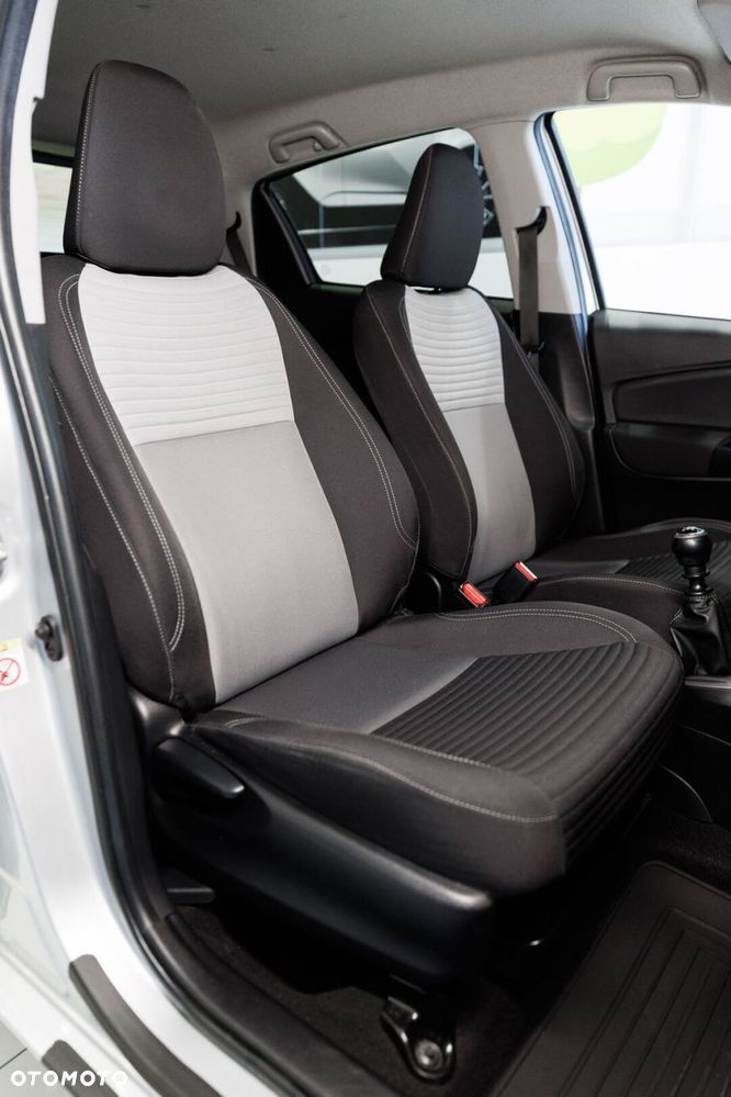 Toyota Yaris - 19