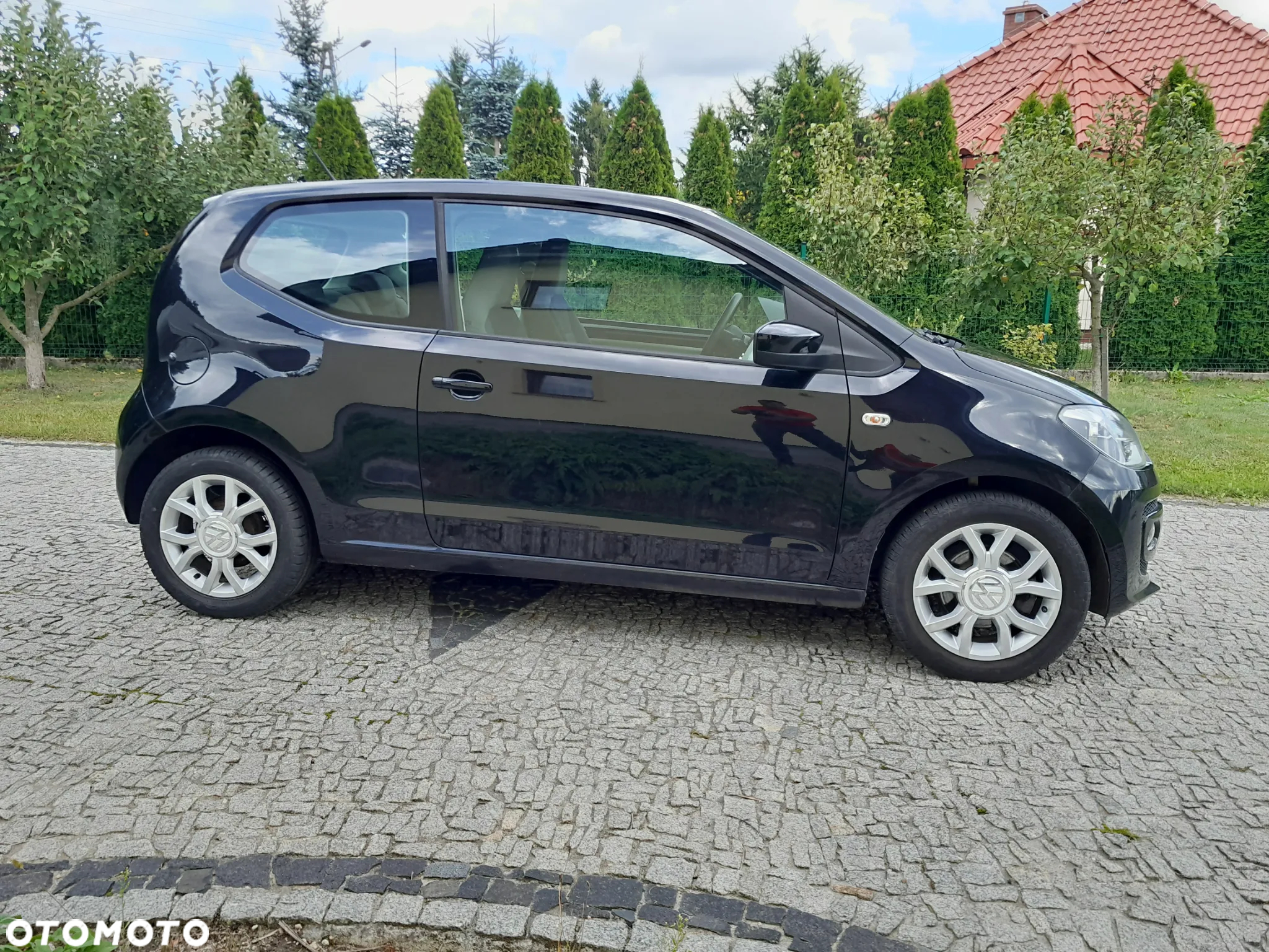 Volkswagen up! 1.0 high - 5
