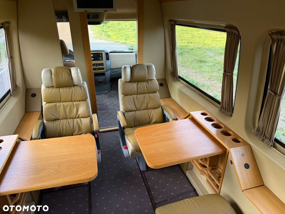Mercedes-Benz Sprinter - 9