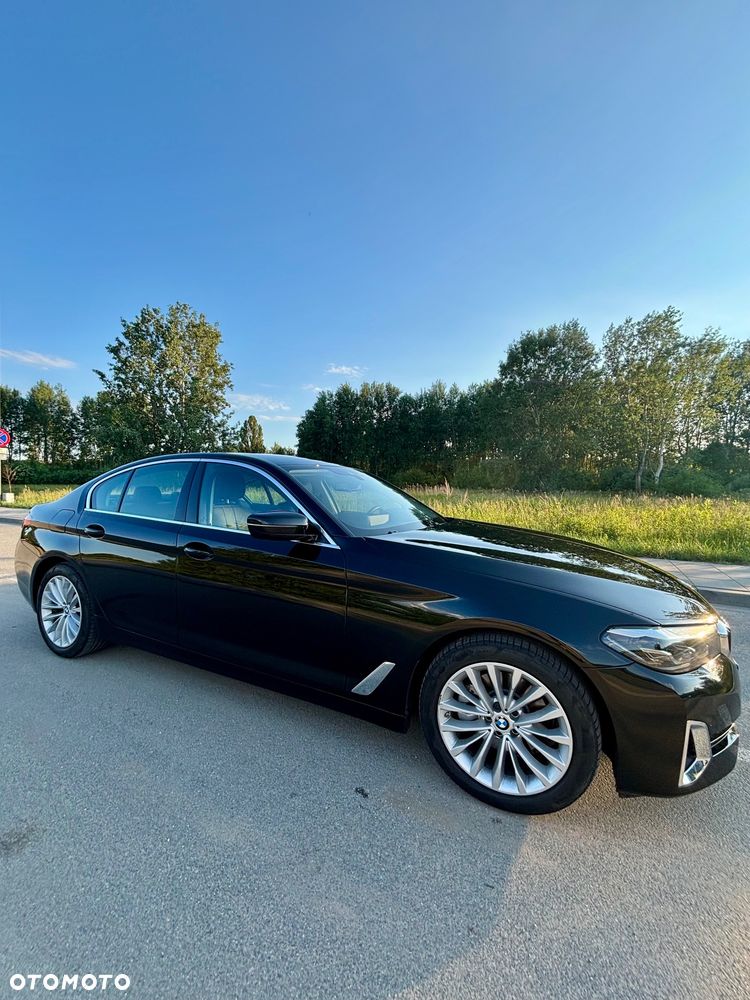 BMW Seria 5 520i Luxury Line - 6