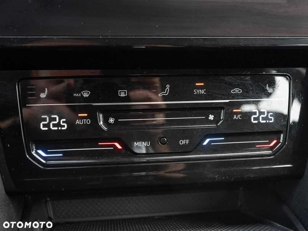 Volkswagen Passat - 17