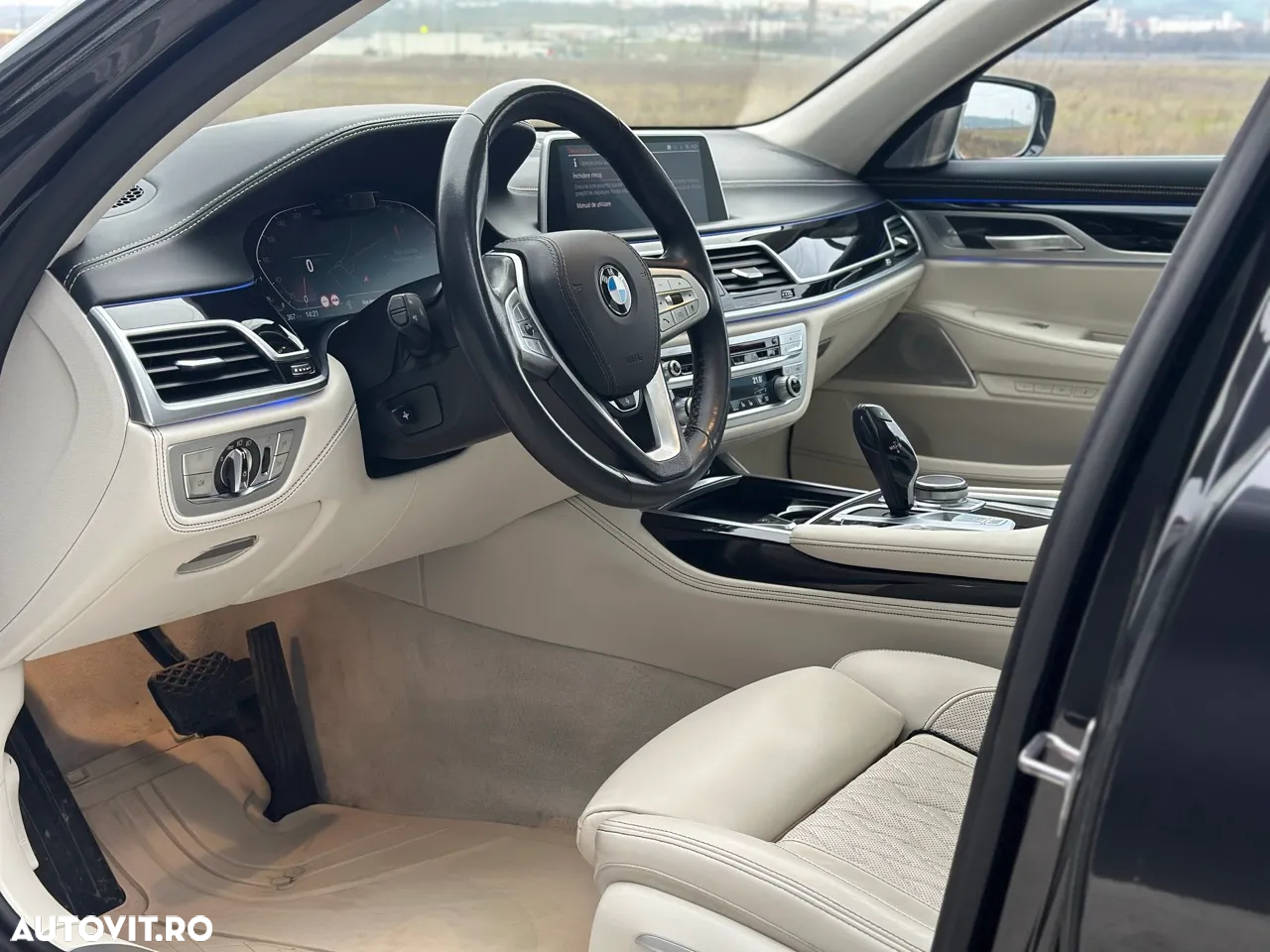 BMW Seria 7 740Ld xDrive MHEV - 17