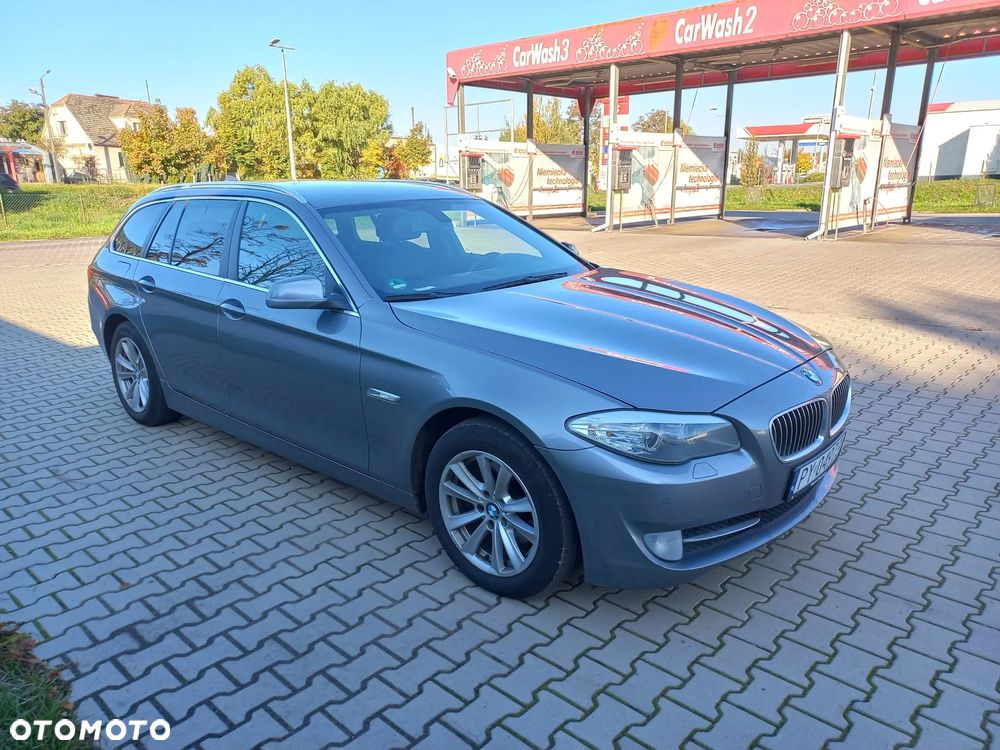 BMW Seria 5 520d Touring - 2