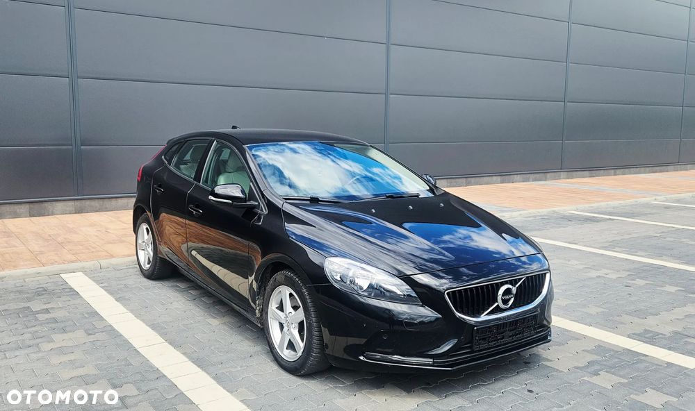 Volvo V40 T2 Summum - 1