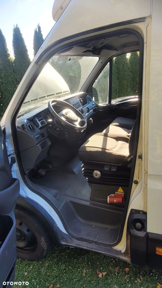 Iveco DAILY - 18