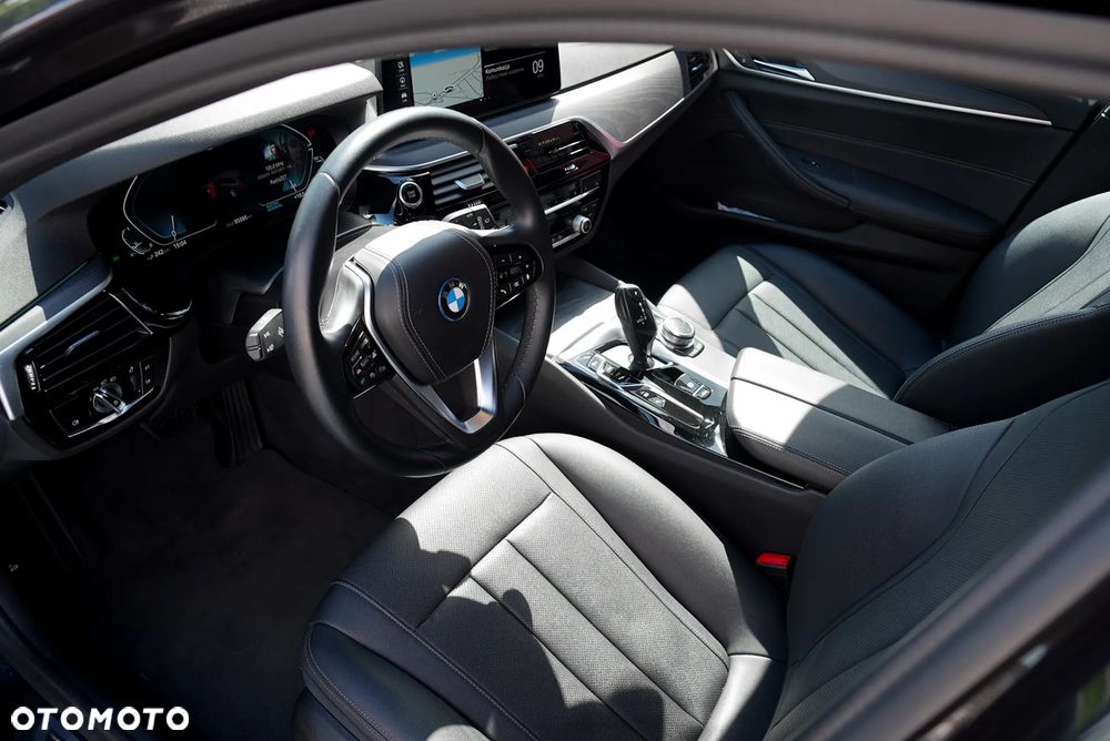 BMW Seria 5 - 24