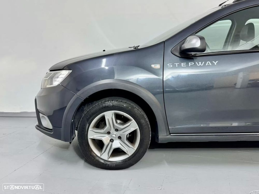 Dacia Logan MCV 0.9 TCe Stepway - 14