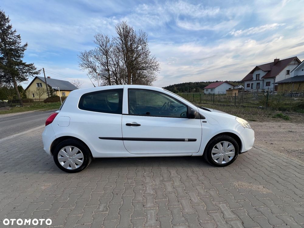 Renault Clio - 3