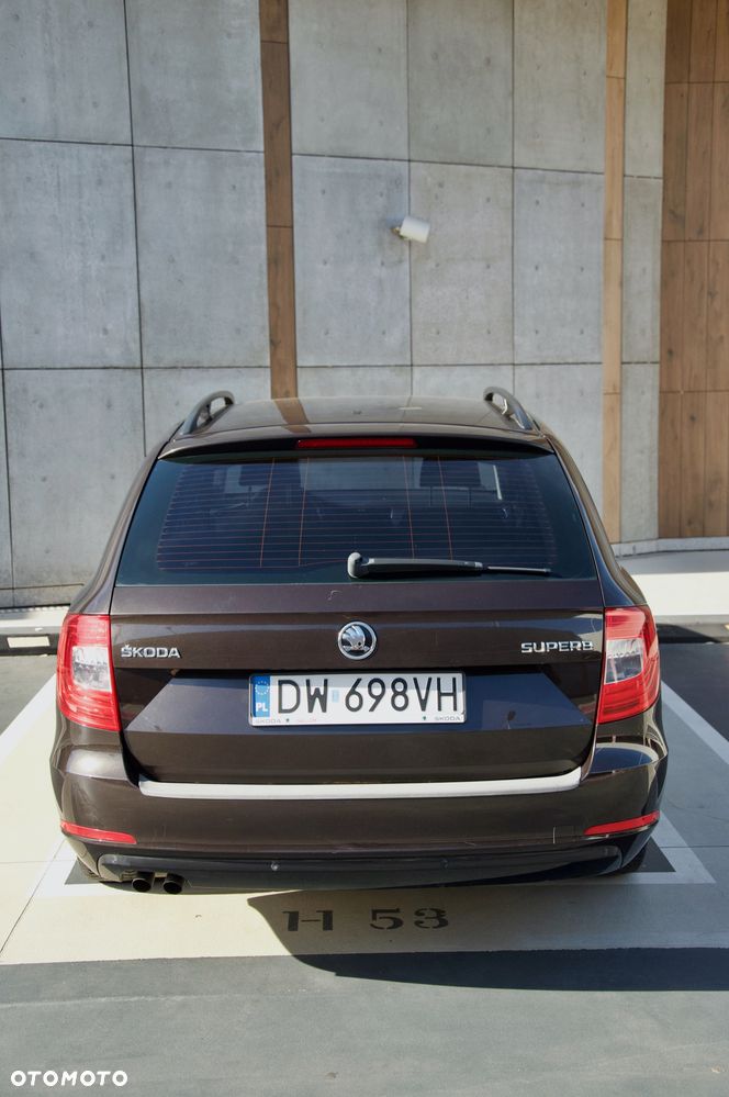 Skoda Superb 1.4 TSI Active - 9