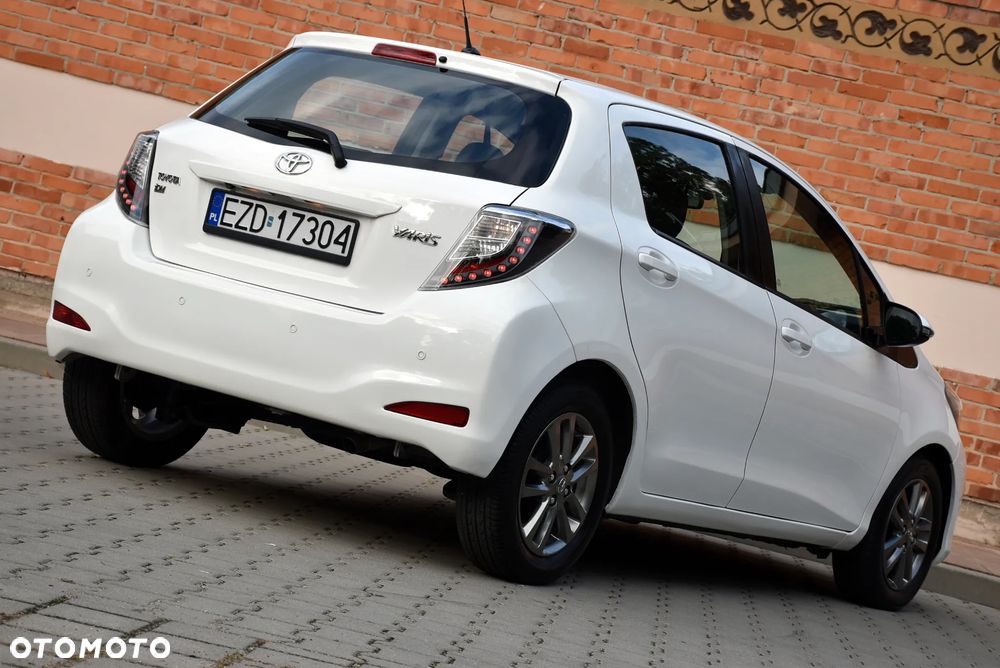Toyota Yaris 1.4 D-4D Sol EU5 - 3