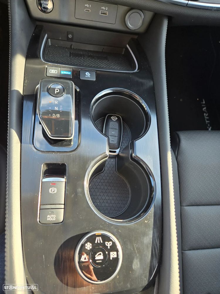 Nissan X-Trail 1.5 e-Power N-Connecta 7L e-4force - 12