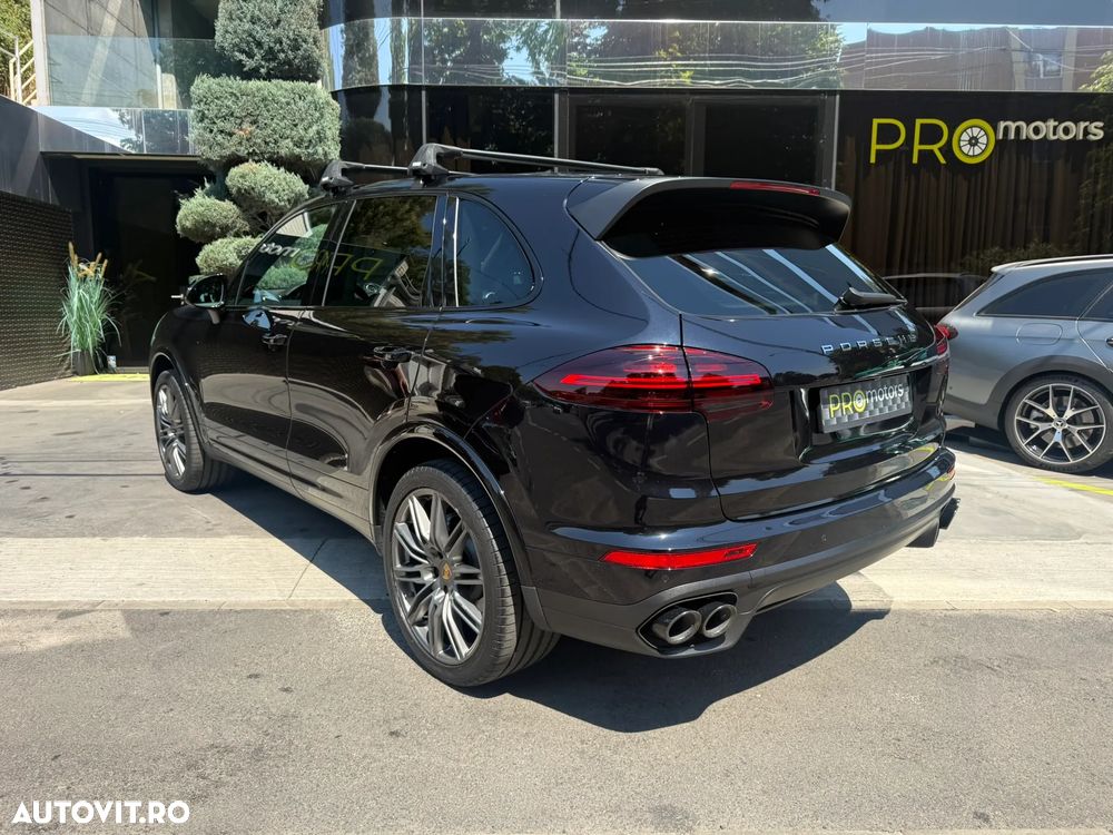 Porsche Cayenne Platinum Edition - 7