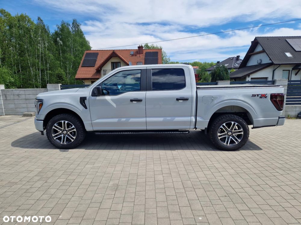 Ford F150 - 4