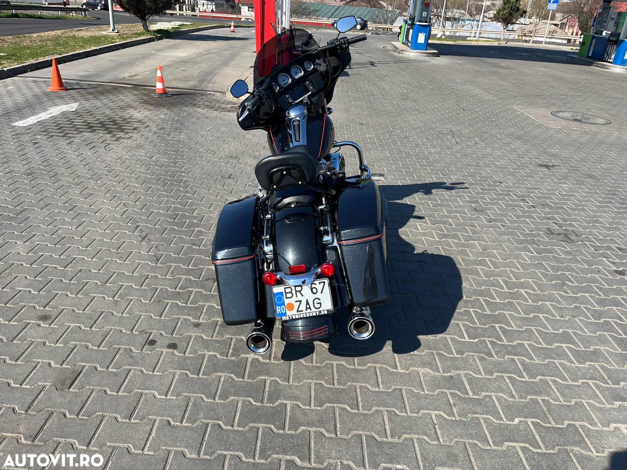 Harley-Davidson Street Glide - 4
