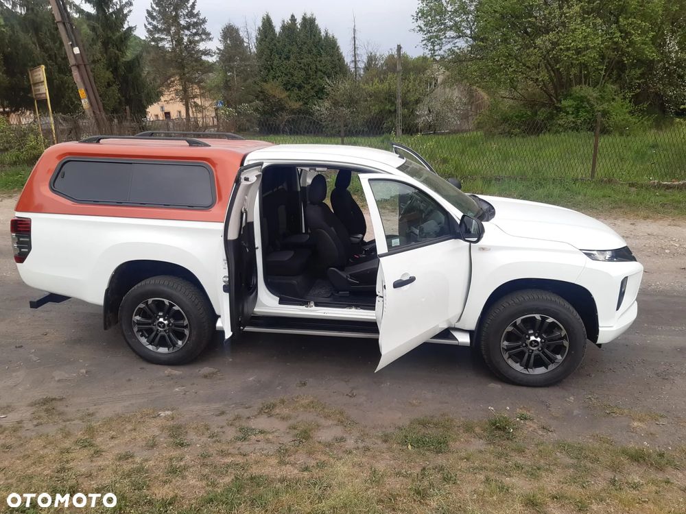 Mitsubishi L200 Pick Up 4x4 S&S Double Cab Basis - 11