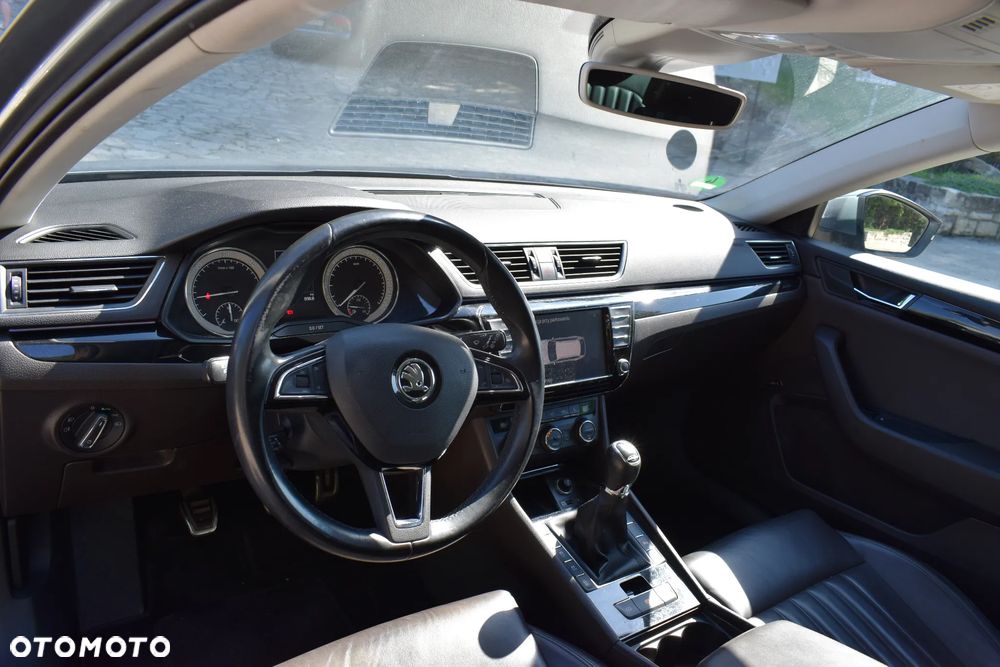 Skoda Superb 2.0 TDI L&K - 9