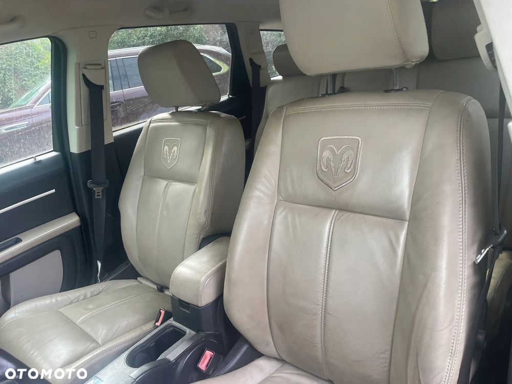 Dodge Journey - 4