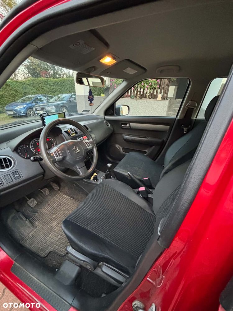 Suzuki Swift - 3