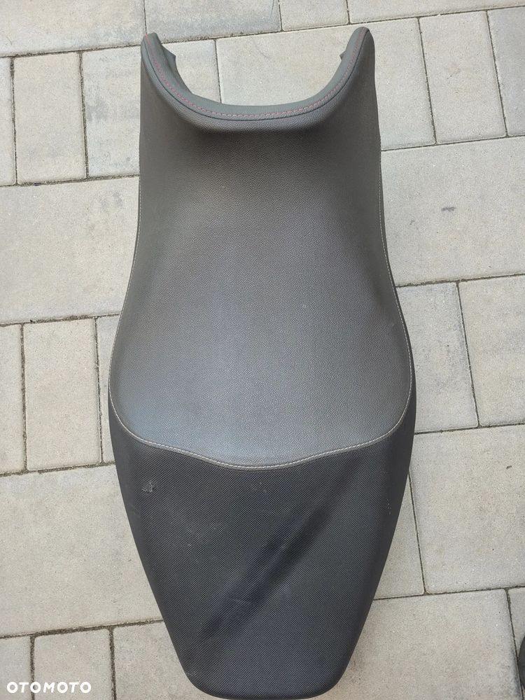 Kanapa, fotel, siedzenie Moto Guzzi Breva 750 - 1