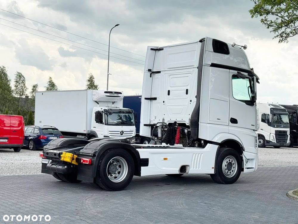 Mercedes-Benz ACTROS 1851/GIGA SPACE/ACC/KLIMA POSTOJOWA/SALONKA/FULL LED/NAVIGACJA/DWA ŁÓŻKA/Z NIEMIEC - 12