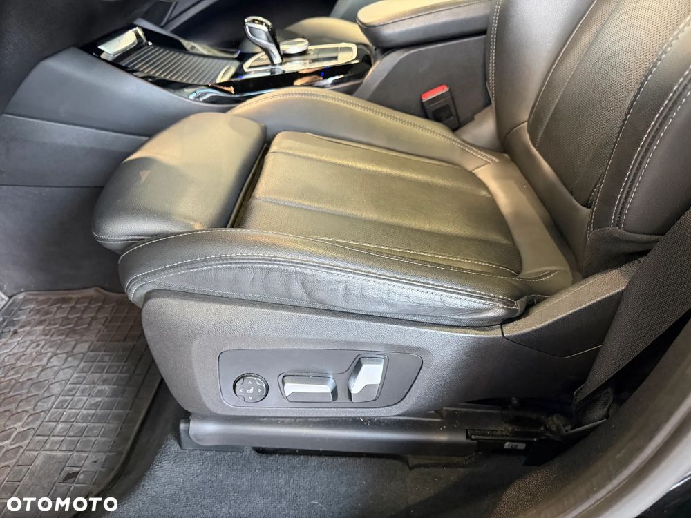 BMW X3 xDrive30i - 11
