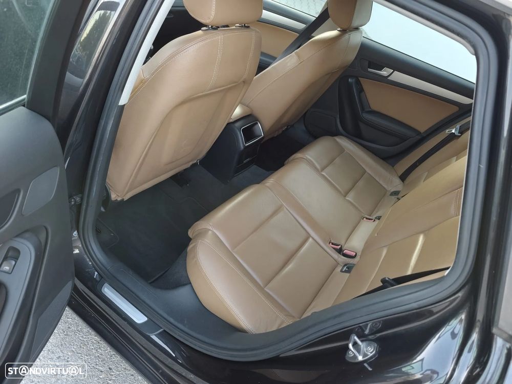 Audi A4 Avant 2.0 TDI Advance - 11