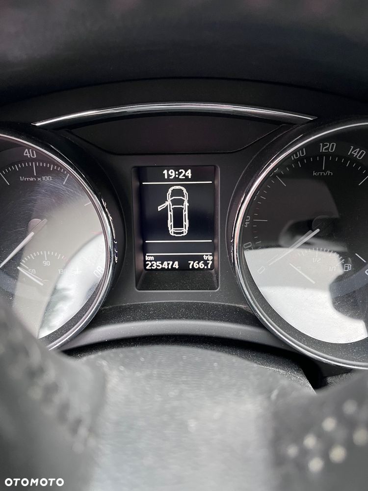 Skoda Superb 1.8 TSI Family - 27
