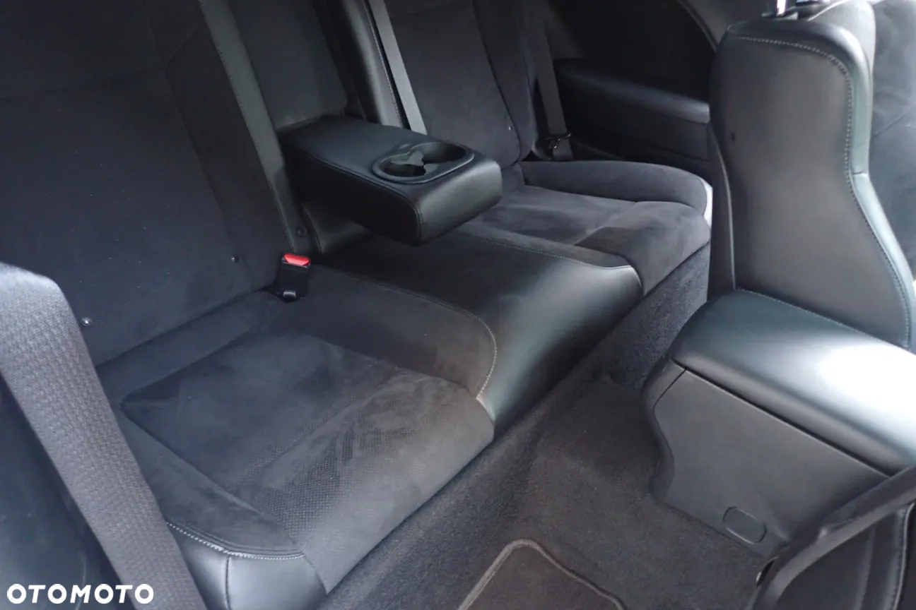 Dodge Challenger 3.6 GT AWD - 19