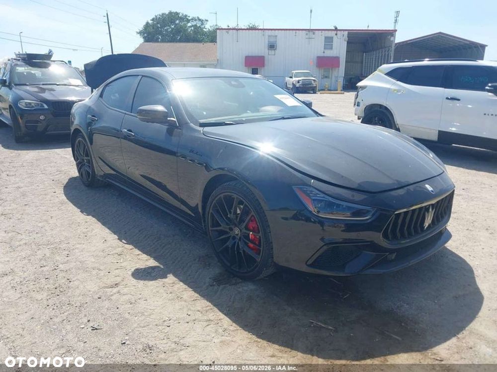 Maserati Ghibli - 2