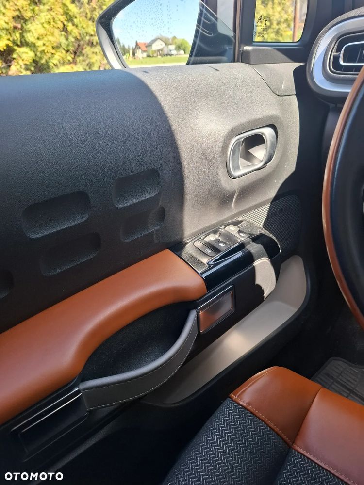 Citroën C3 1.2 PureTech Elle S&S - 11