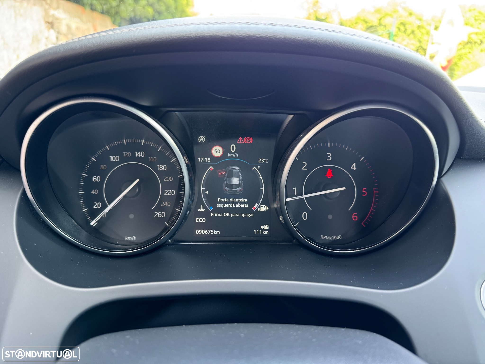 Jaguar E-Pace 2.0 i4D R-Dynamic S - 20
