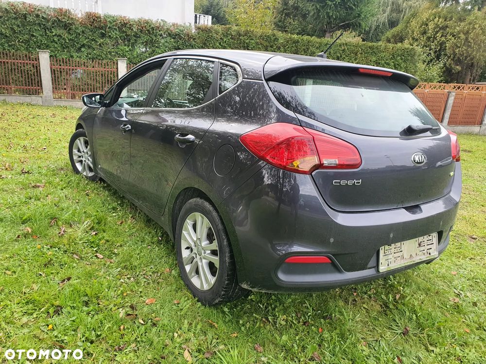 Kia Ceed 1.6 GDI Fifa World Cup Edition - 7