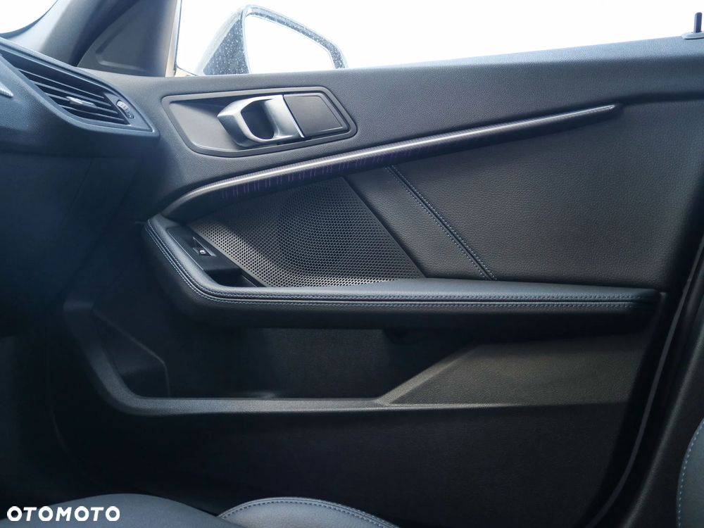 BMW Seria 1 118i M Sport - 26