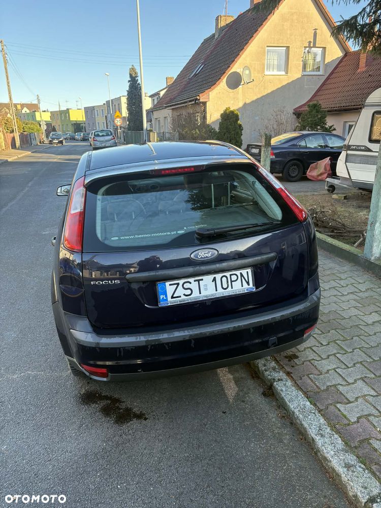 Ford Focus 1.4 Ambiente - 8