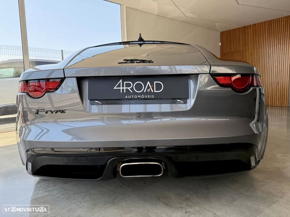 Jaguar F-Type 2.0 i4 R-Dynamic Black - 32