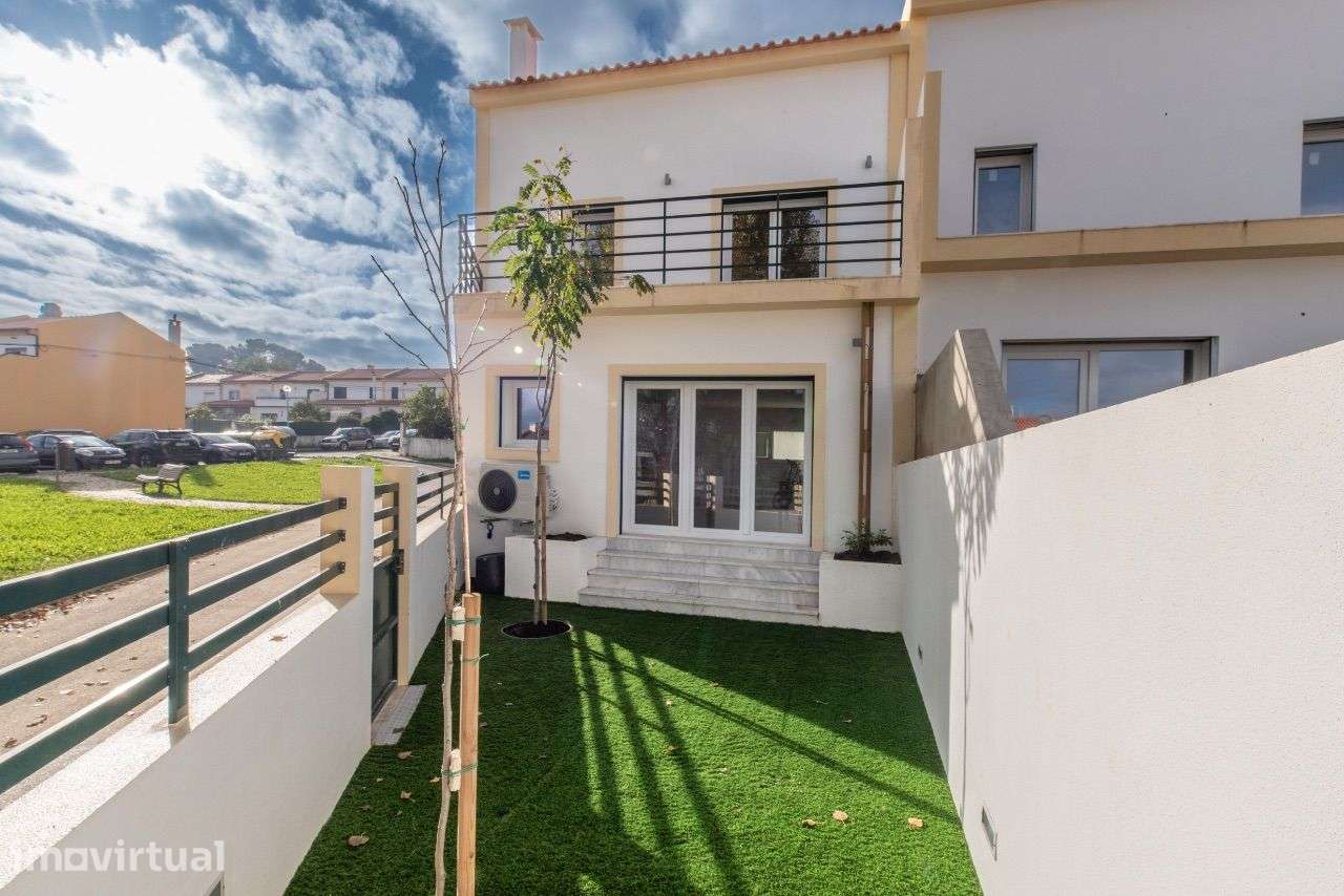 Moradia Nova no Bairro da Petrogal BoBadela - Grande imagem: 2/37