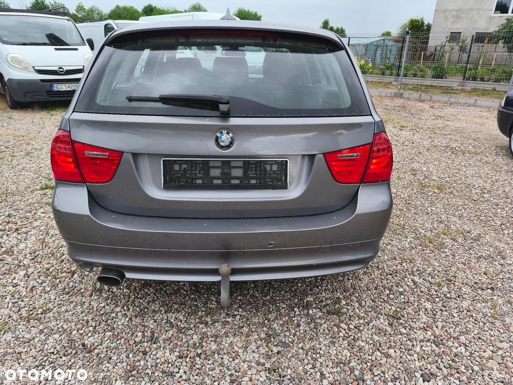 BMW Seria 3 320d - 5