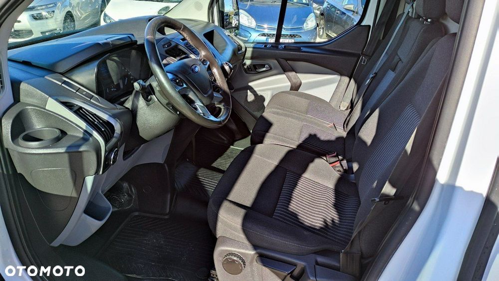 Ford Transit Custom - 28